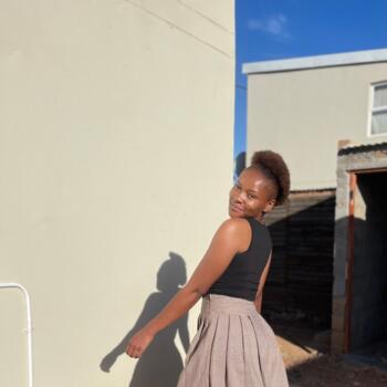 Babysitter in Robertson: Fortunate