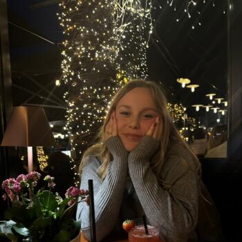 Babysitter in Moeskroen: Keysha