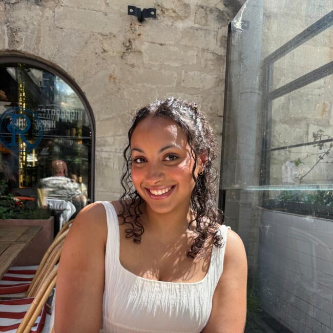 Babysitter in Vitry-sur-Seine: Pauline