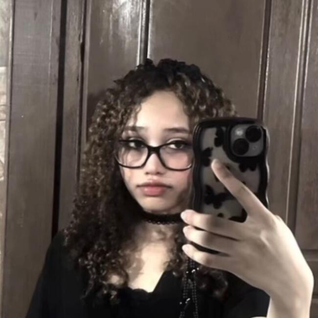 Babá em Porto Alegre: Emilly