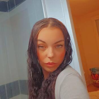 Babysitter in Vichy: Lydia