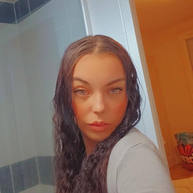 Babysitter in Vichy: Lydia