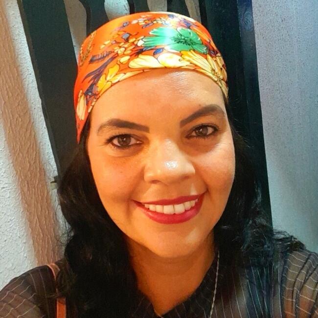 Babysitter in Gramado: Lia