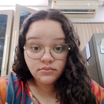 Babá em Recife: Lorena pessoa