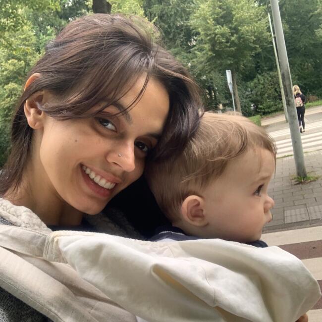 Babysitter in Curitiba: Ana paula Bartoski