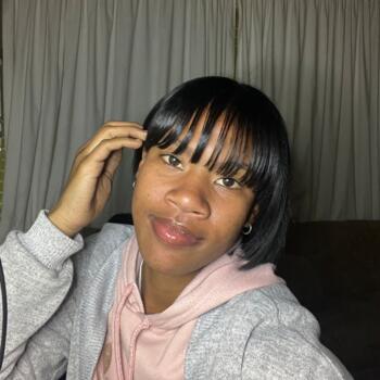 Babysitter in Cape Town: Kerishnie