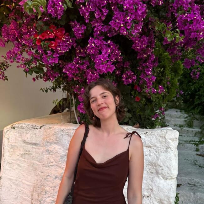 Babysitter in Athens: Αγγελική