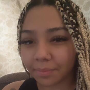 Babysitter Pawtucket: Ayana