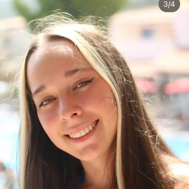 Babysitter in Cagliari: Eligia