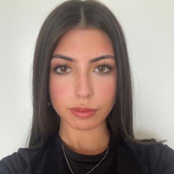 Babysitter Sydney: Emily