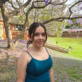 Babysitter in Sydney: Olivia