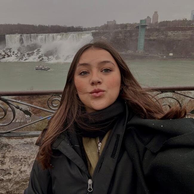 Baby-sitter in Scarborough Junction: Renata