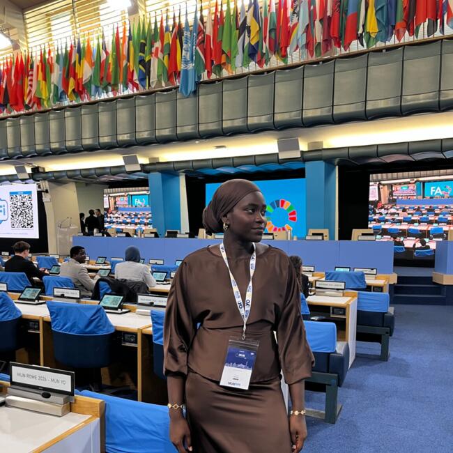 Babysitter in Arcueil: Awa