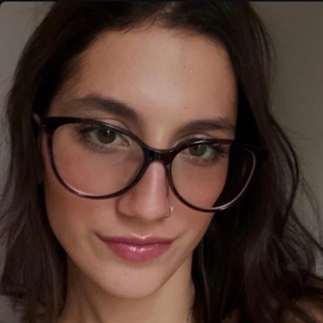 Babysitter in La Spezia: Giulia