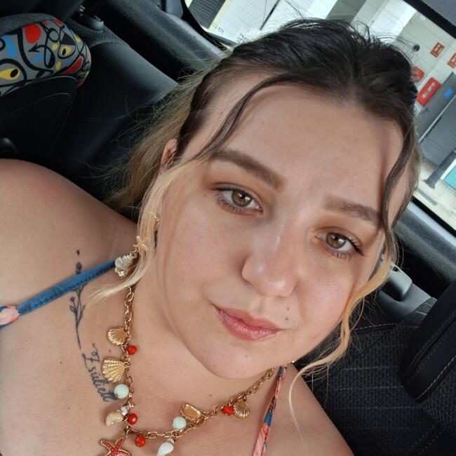 Babysitting job in Manchester: Erika