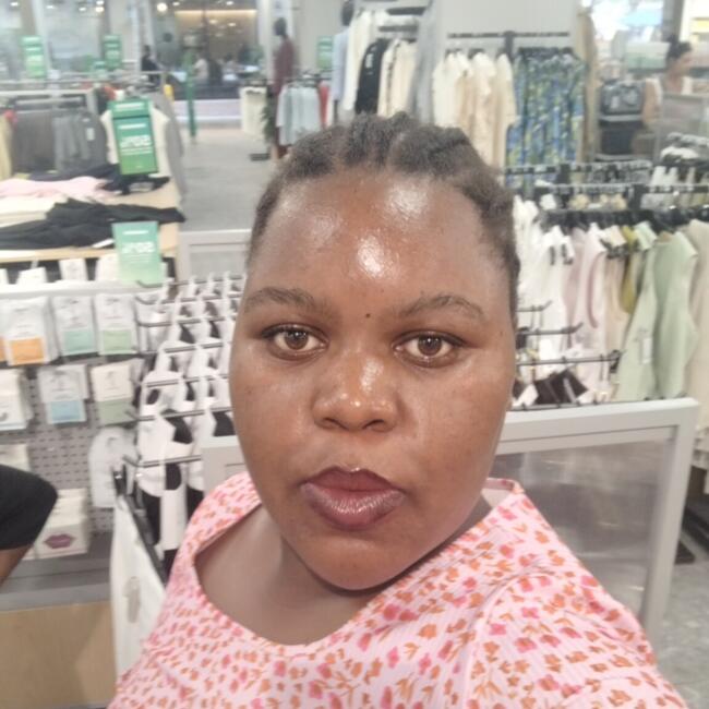 Babysitter in Tembisa (Gauteng): Tsakani permission