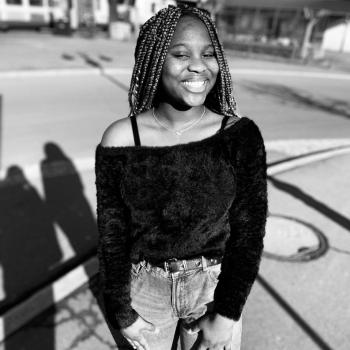 Babysitter Bettendorf: Binta