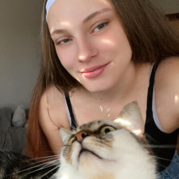 Babysitter in Petite-Rosselle: Nina