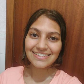 Babysitter in Cascais: Sara