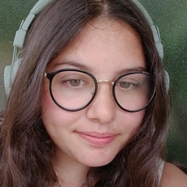 Babysitter in Toulouse: Ambre