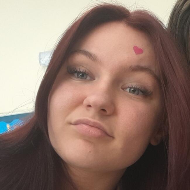 Babysitter in Bury St Edmunds: Lily