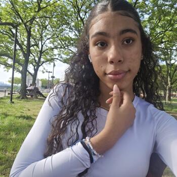 Babysitter in Manhattan Island: Maria