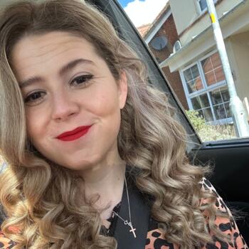 Babysitter in Kettering: Jodie