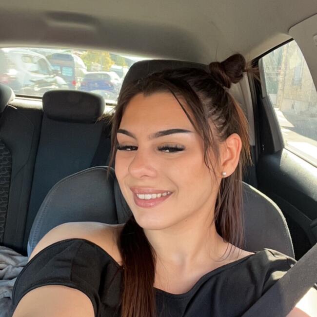 Babysitter in Reims: Julie-Anne