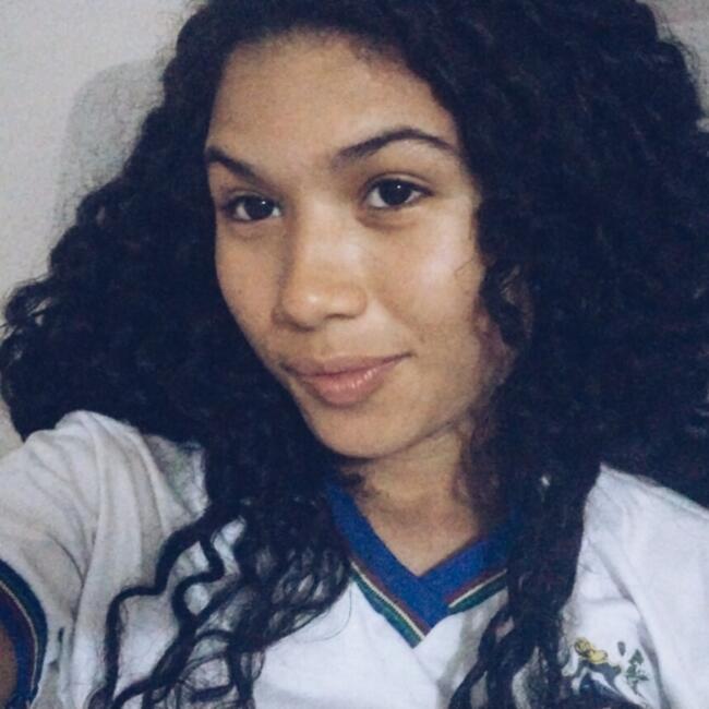 Babá em Caragua: Jamile