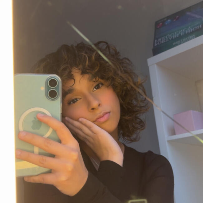 Babysitter in Ixelles-Elsene: Elisa