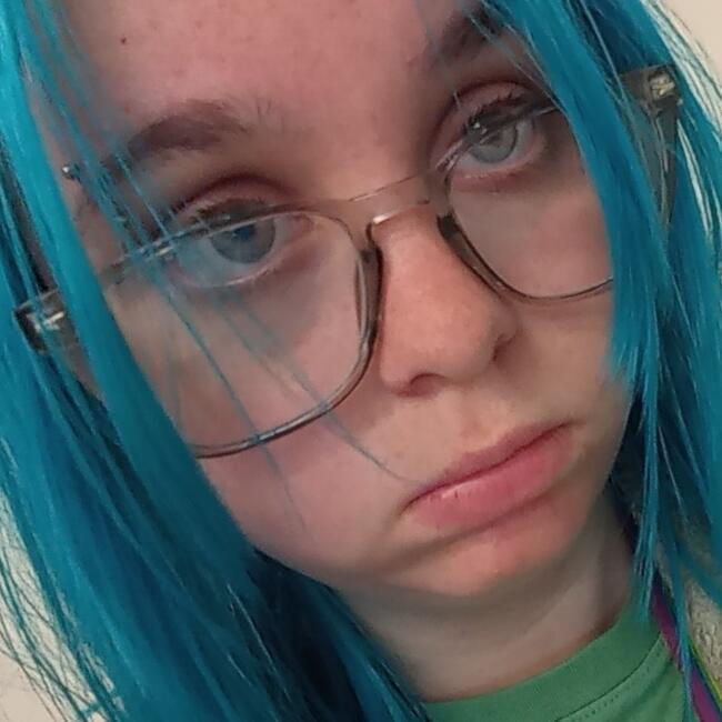 Babysitter in Birkenshaw (Scotland): Ellie