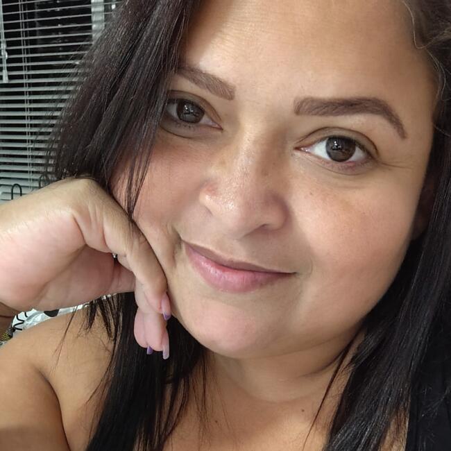 Babá em Três Rios: Leila