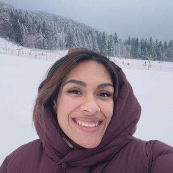 Babysitter in Blackrock: Jeane Azevedo