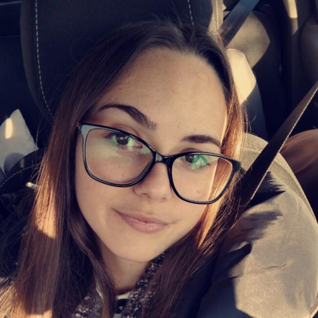 Babysitter in Onnaing: Marion