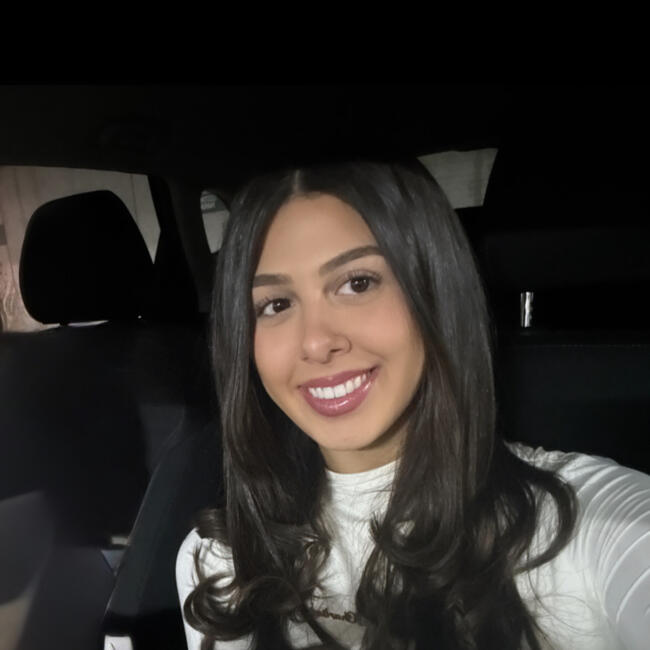 Babysitter in Sydney: Charlize