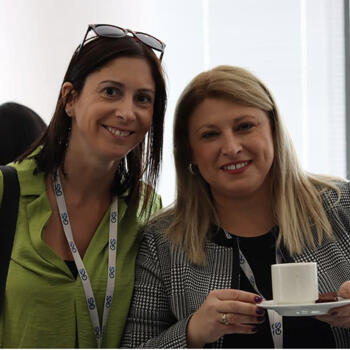 Δουλειά για babysitter στην περιοχή Γαλάτσι: δουλειά φύλαξης παιδιών Eleni