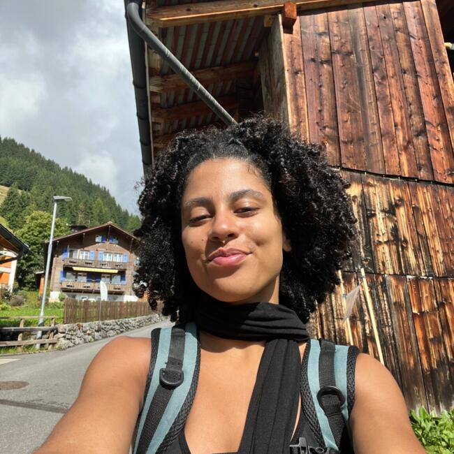 Babysitter in Almada: Camila