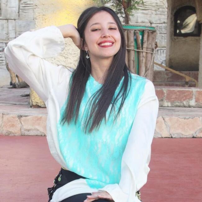 Babysitter in Moreno: Selena