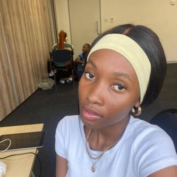 Babysitter in Midrand: Amogelang