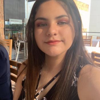 Niñera en Monterrey: Julia