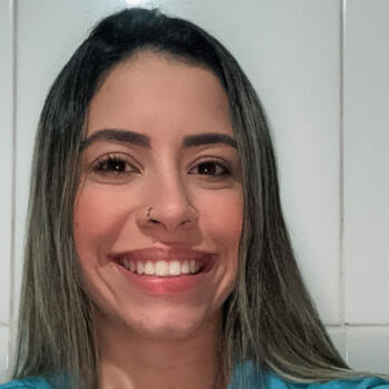 Babysitter Brasília: Ana Carolina Grunewald