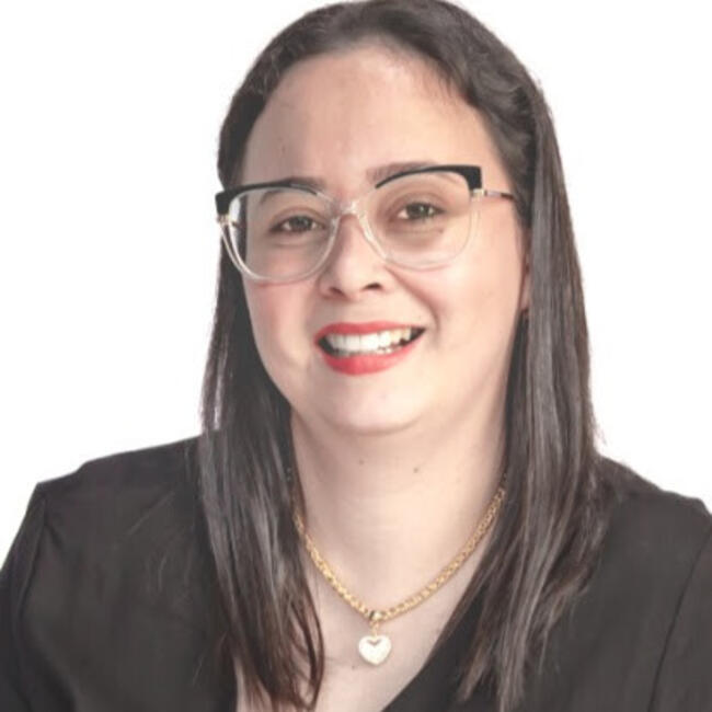 Emprego de babá em Cascavel: Silvana