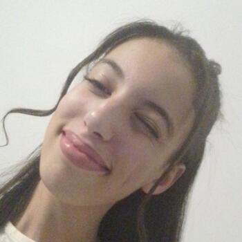 Baby-sitter Villefranche-sur-Saône: Maria