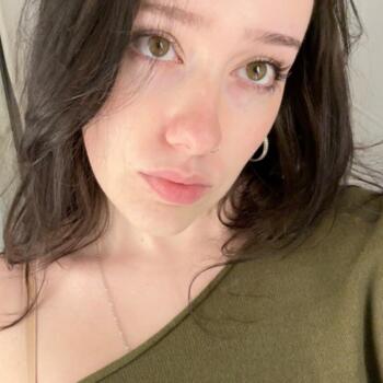Babysitter in Saint-Germain-Laval (Auvergne-Rhône-Alpes): Lili-Prune
