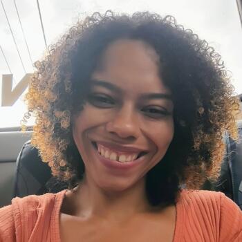 Babá São Gonçalo (São Gonçalo): Maria Beatriz