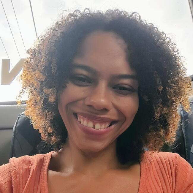 Babá em São Gonçalo (São Gonçalo): Maria Beatriz