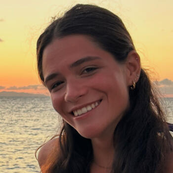 Babysitter in Porto: Iara