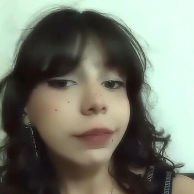 Babysitter in Caruaru: Izzy