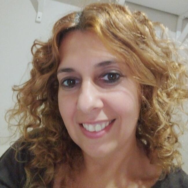 Babysitter in Vila Nova de Gaia: Milene