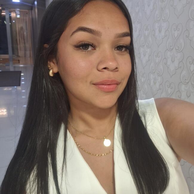 Babá em Itajaí: Alessandra